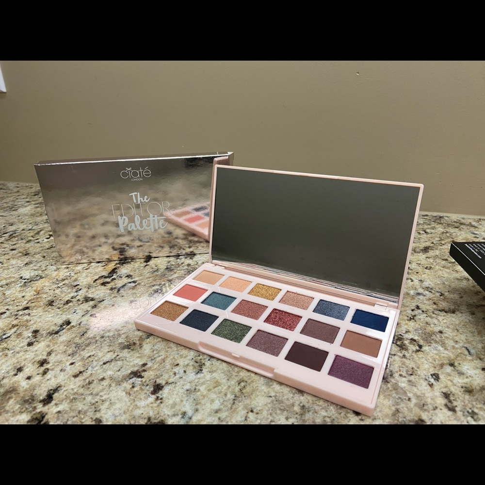 Brand new eyes shadow palette